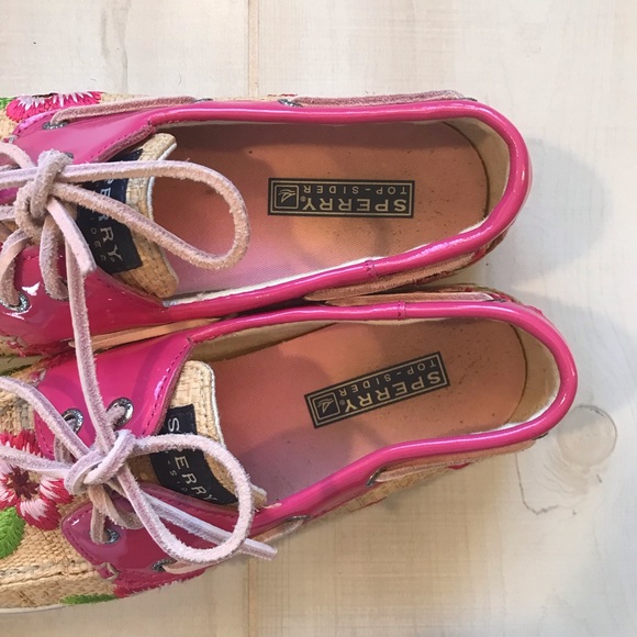 Sperry Boat Shoes Floral Embroidered Patent 7.5M - Picture 6 of 8